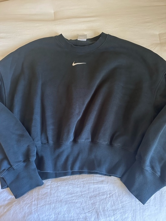 Nike Tops - Nike Women’s Crewneck Phoenix Sweatshirt